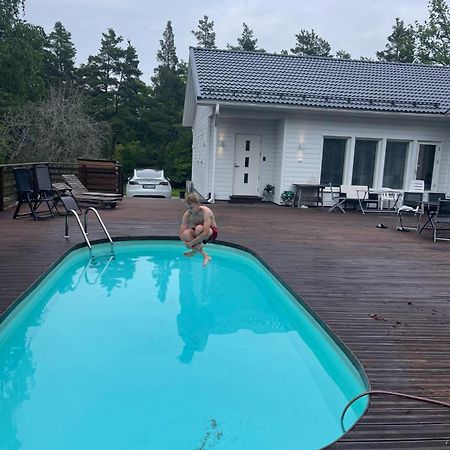 Lomamokki 25 Km Turusta Hotel Masku Eksteriør billede